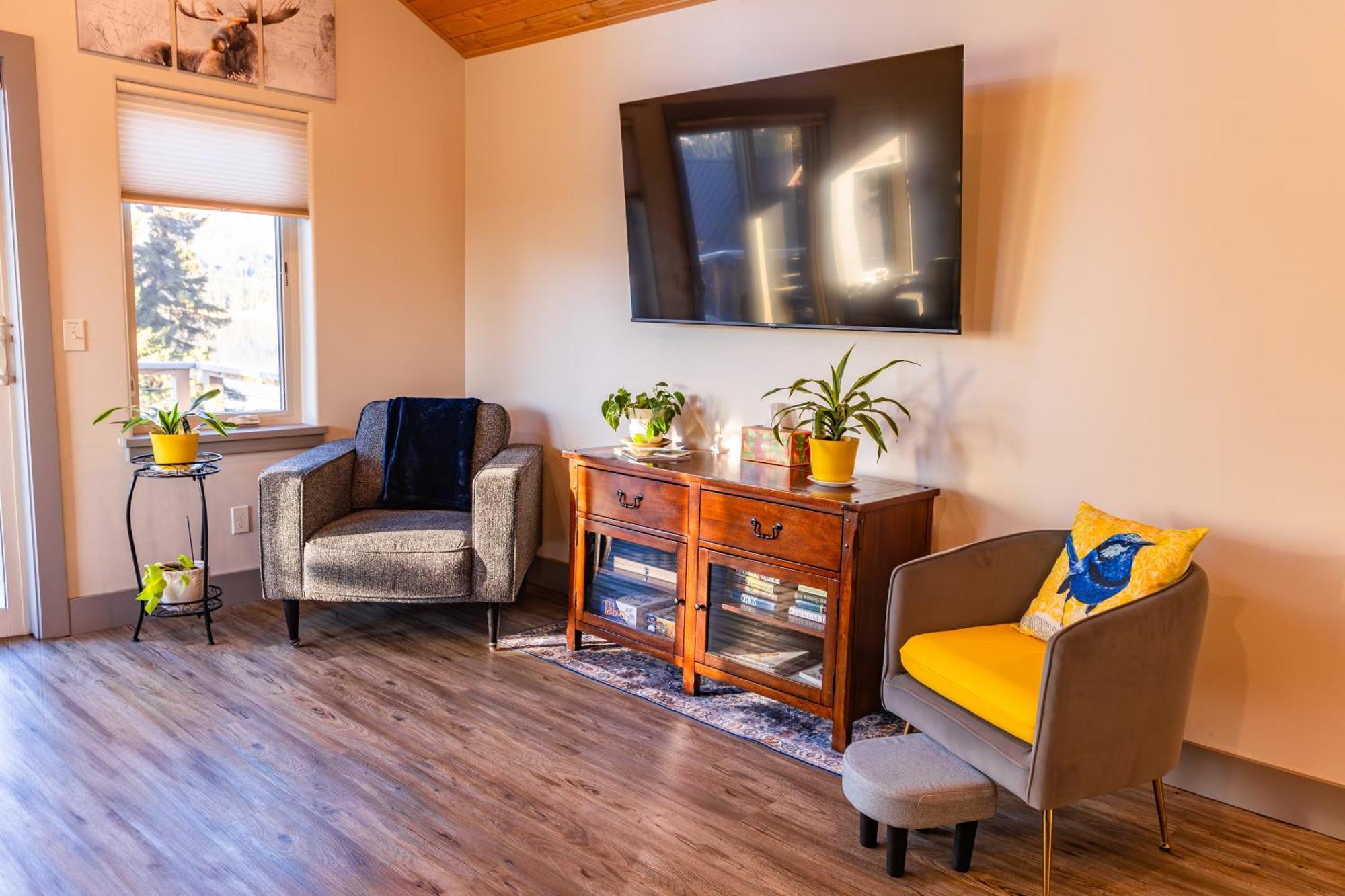 Lakeshore Lodging Suites Homer Exterior photo